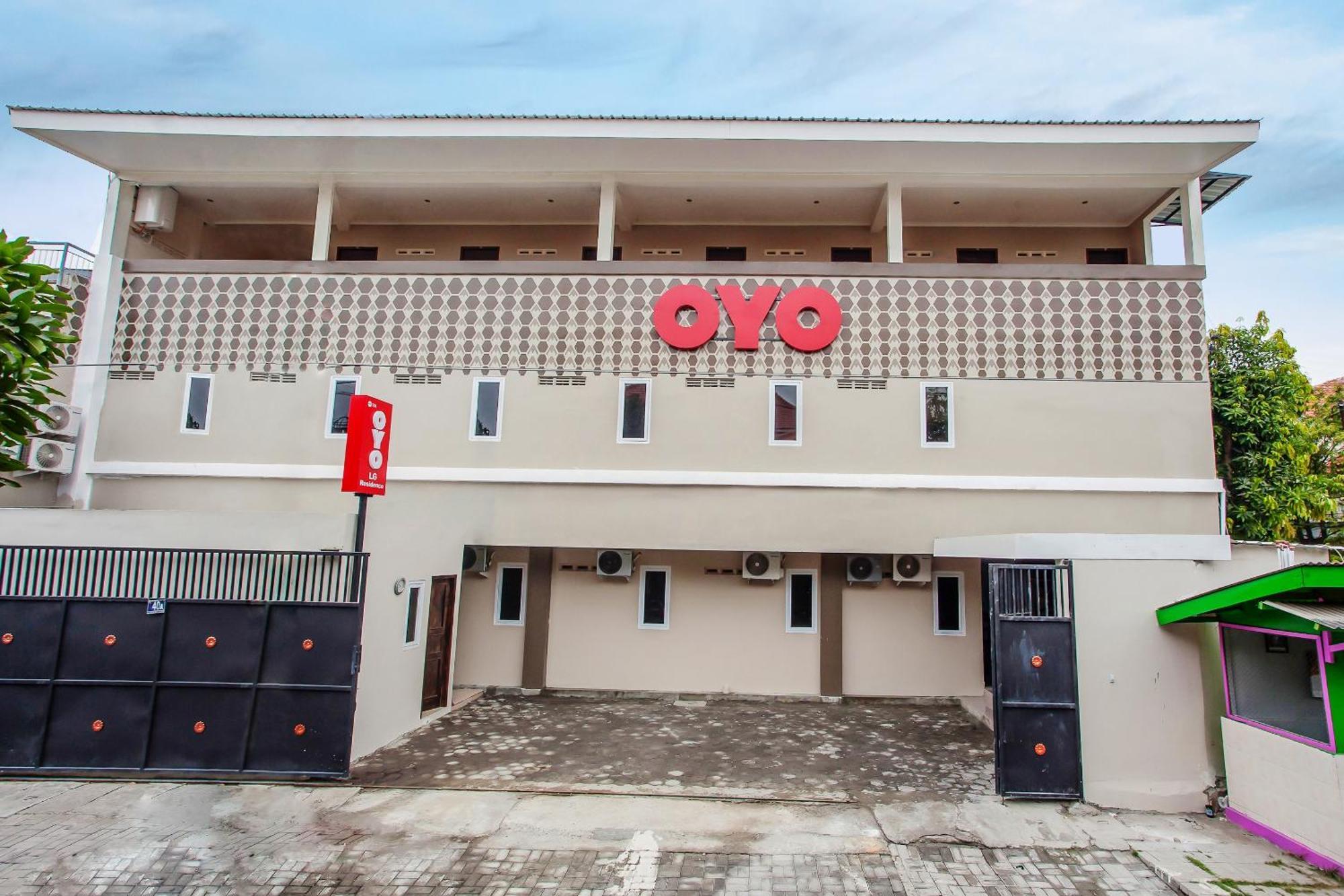 Oyo134-Lg公寓 泗水 外观 照片