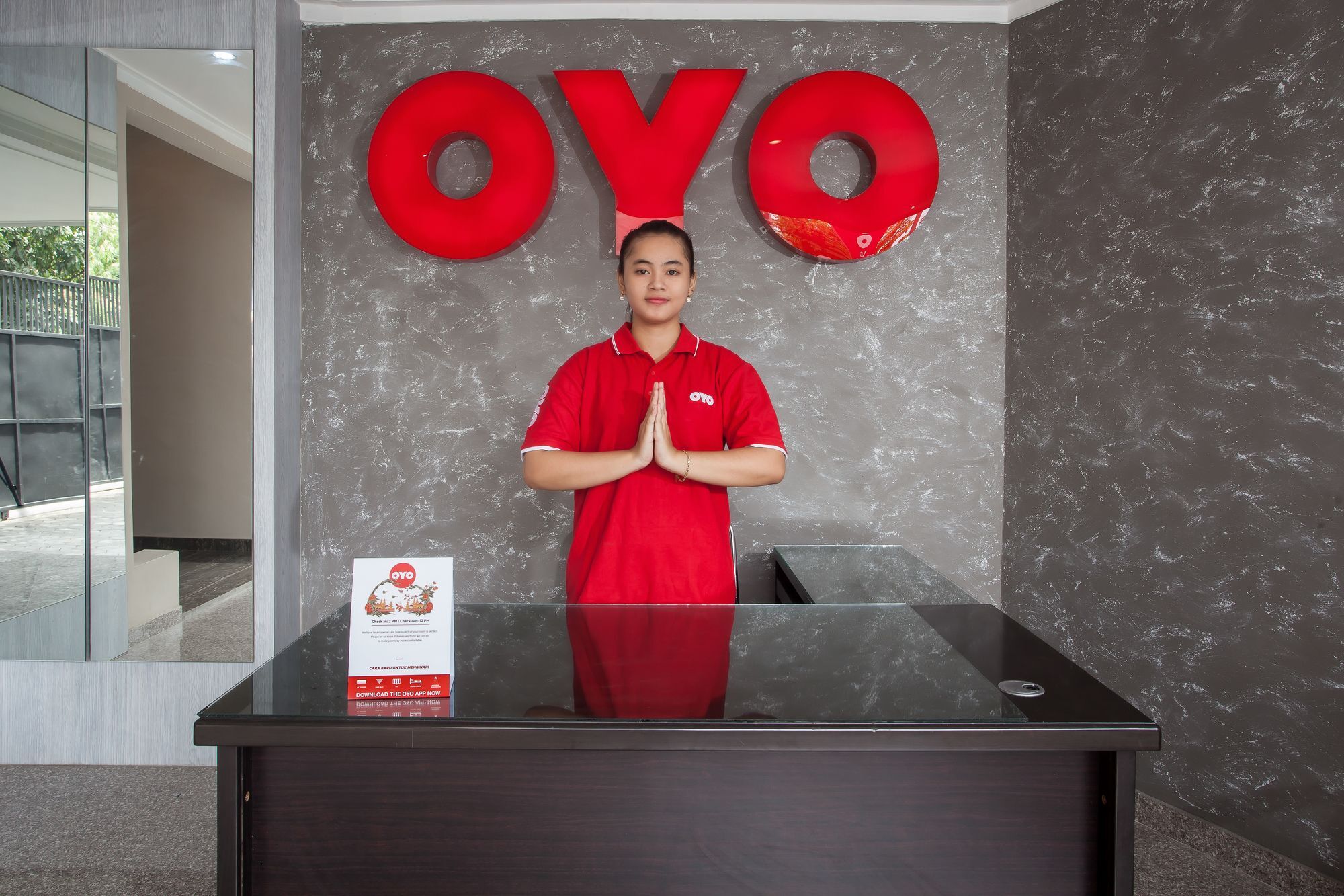 Oyo134-Lg公寓 泗水 外观 照片